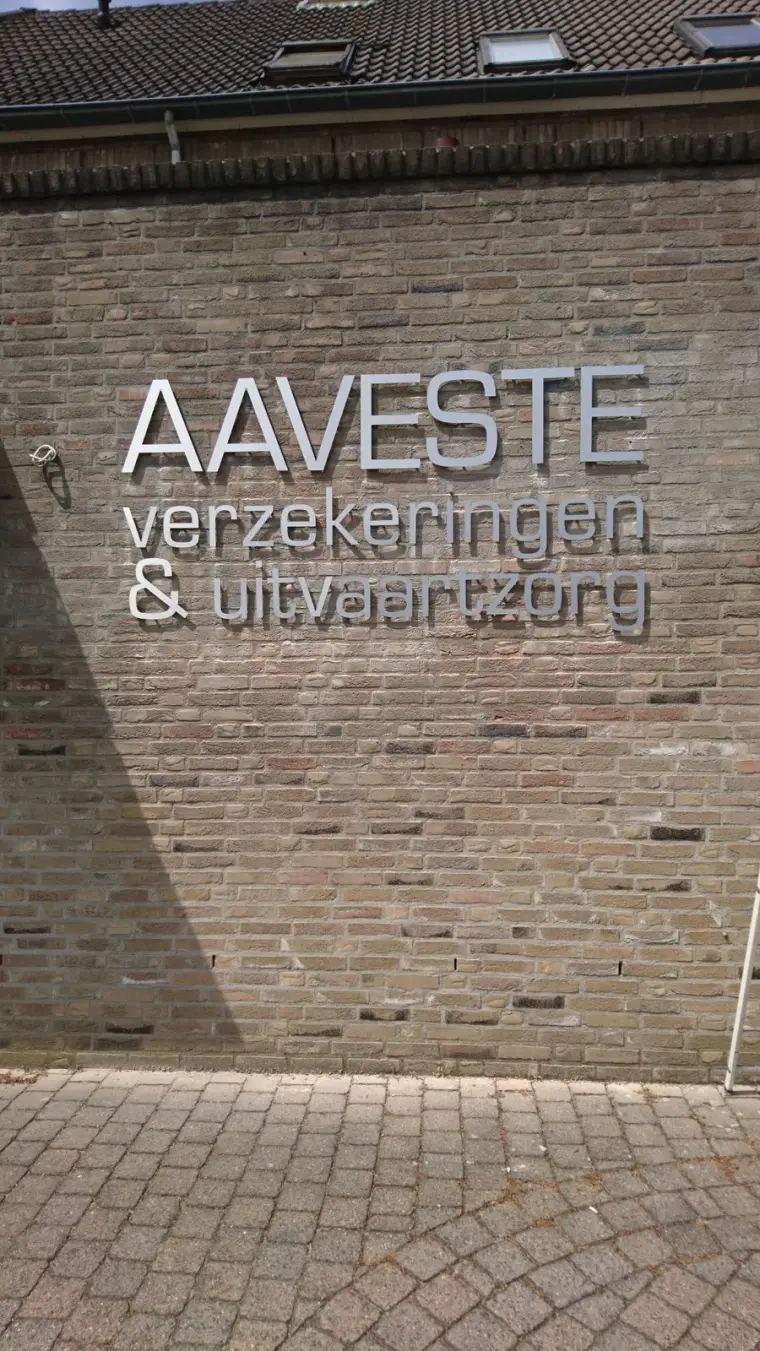 Gevelreclame & freesletters door JL Belettering — foto 8